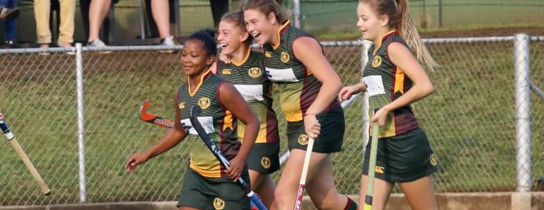 How Many Players Are On A Field Hockey Team Stickhandling PRO